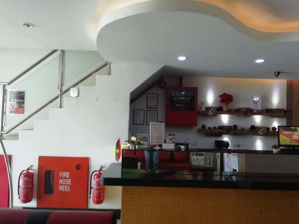 4Orty Inn Bintulu Exterior photo